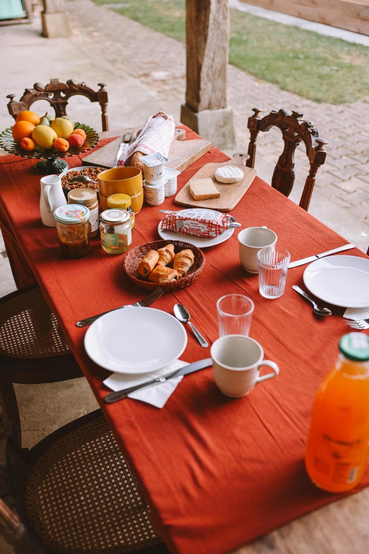Les Chambres De Lasserre - Chambres Et Table D'Hotes Buitenkant foto